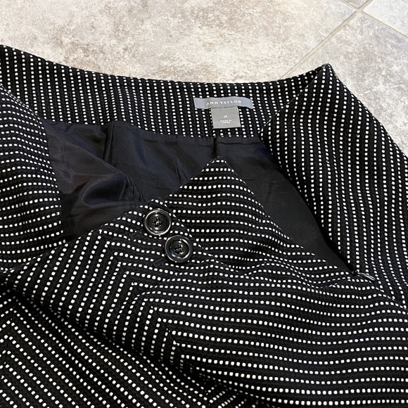 Ann Taylor Mini Skirt Black White Textured Chevron Dot Mid Rise Black White 14 - Picture 2 of 8